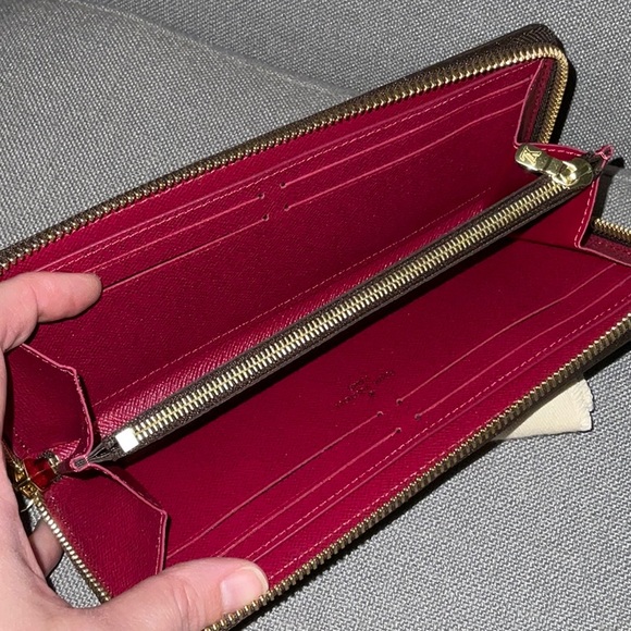 Louis Vuitton Clemence Wallet - Fuscia - 2021 (Like new condition) - Picture 3 of 7